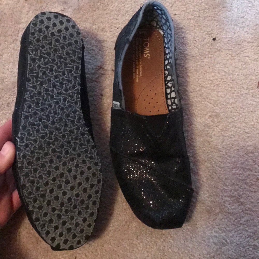 TOMS - Picture 4 of 6